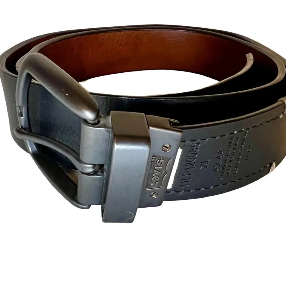 Levis Men's Leather Reversible Black & Brown Belt